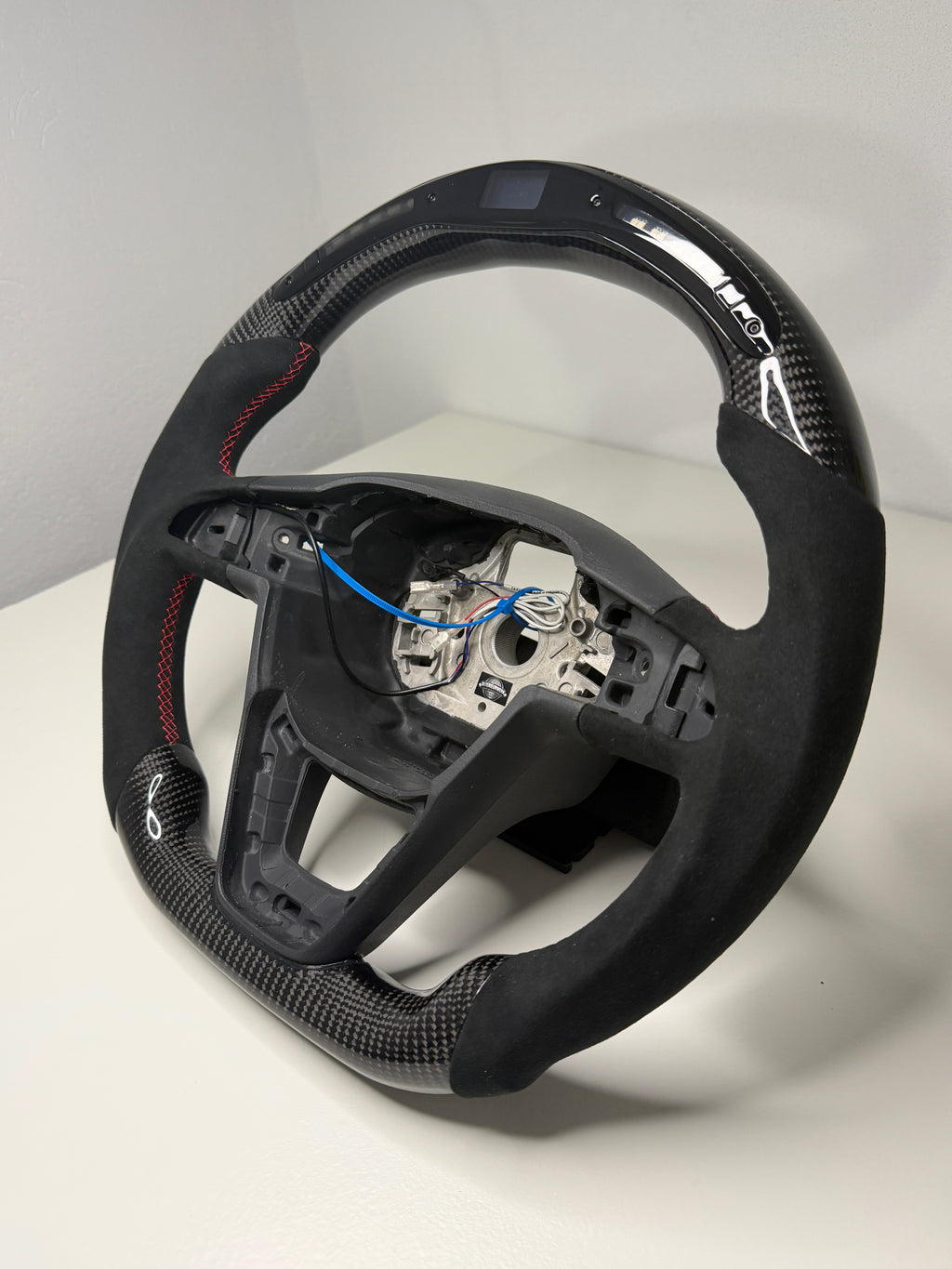 Seat Leon 5F inkl. Cupra Carbon Lenkrad mit Display und LED Schaltanzeige