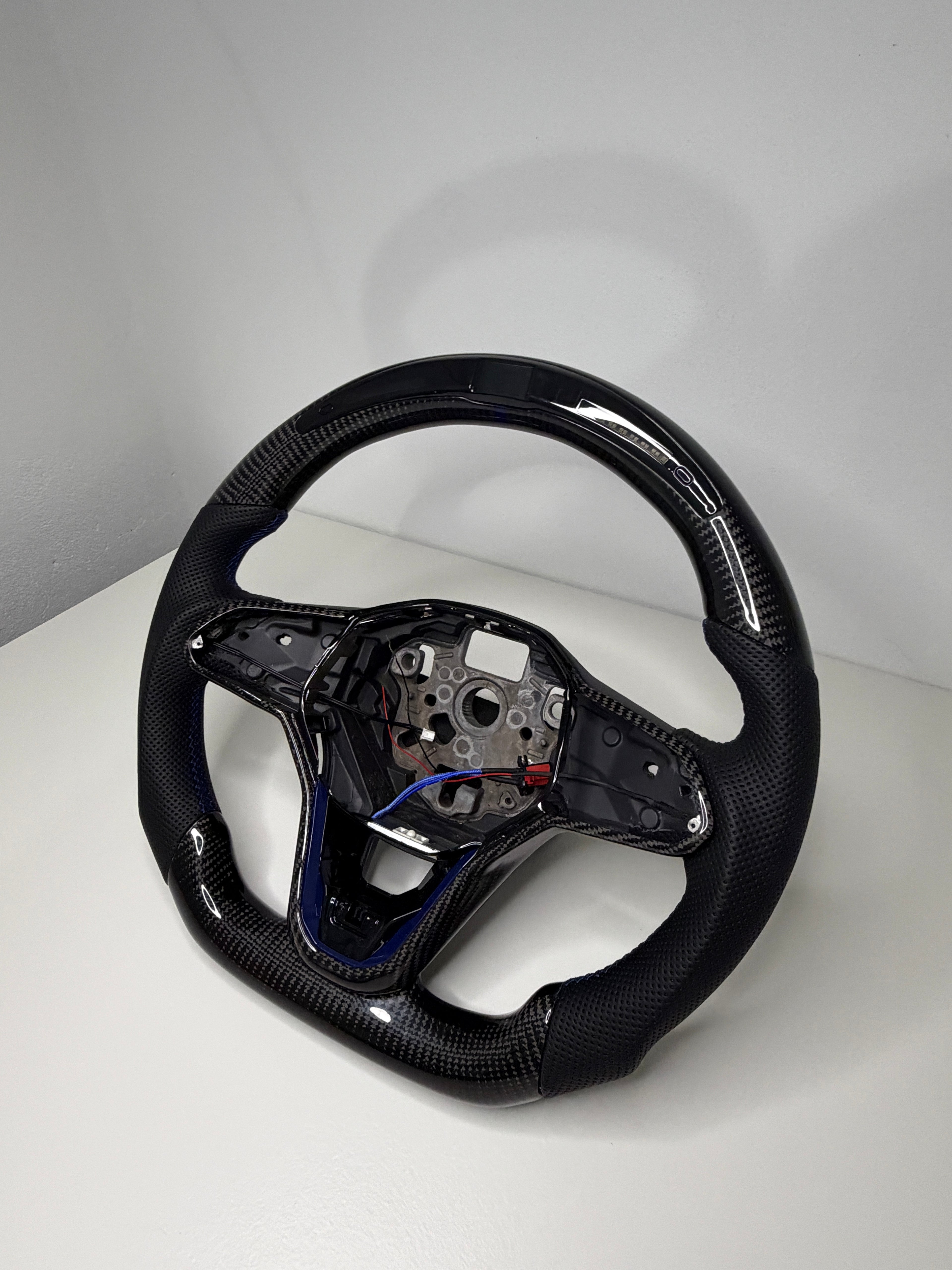 Golf 8 Carbon Lenkrad LED Display & Schaltanzeige, 12-Uhr-Markierung