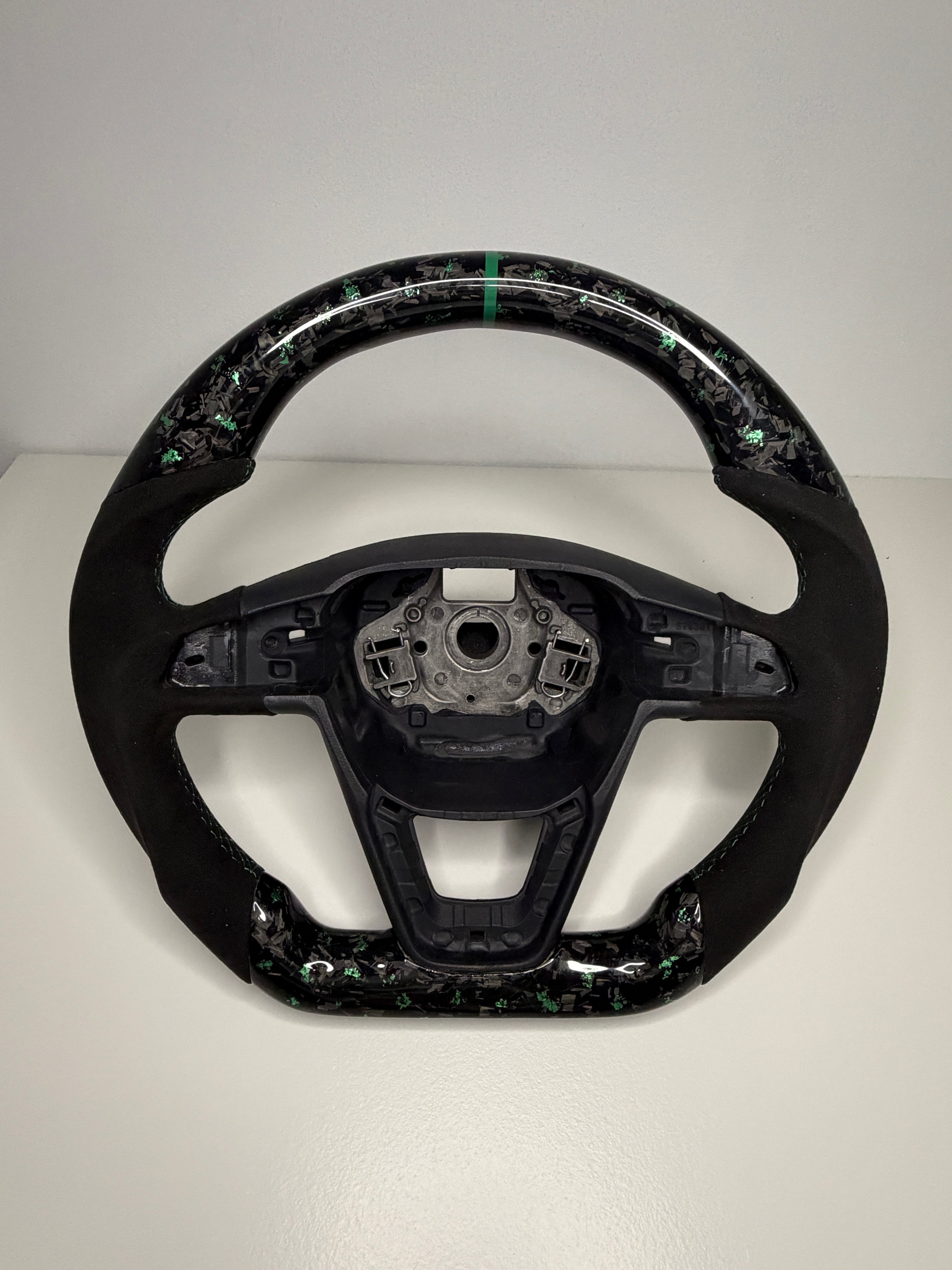 Seat Leon 5f Forged Carbon Lenkrad mit Mintgrünen Flakes